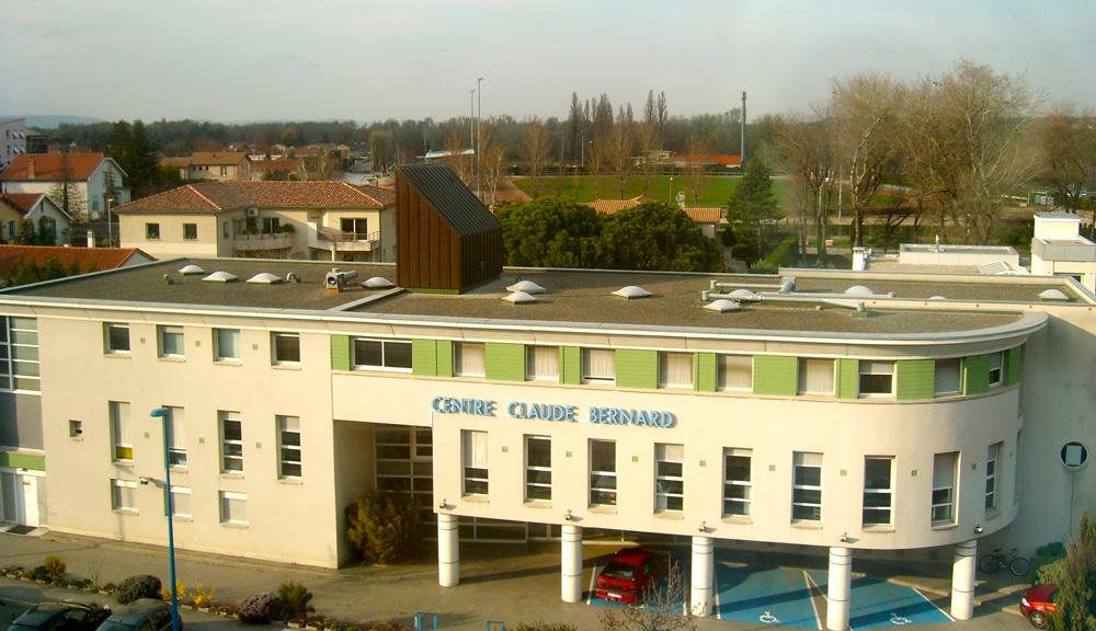 Local professionnel 4 pièces 90.09 m² Guilherand Granges (07)