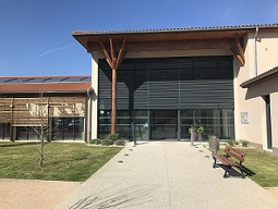 Cherche remplaçant congés été 2026